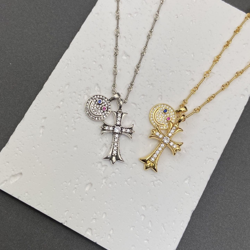 Ch**me He**ts necklaces